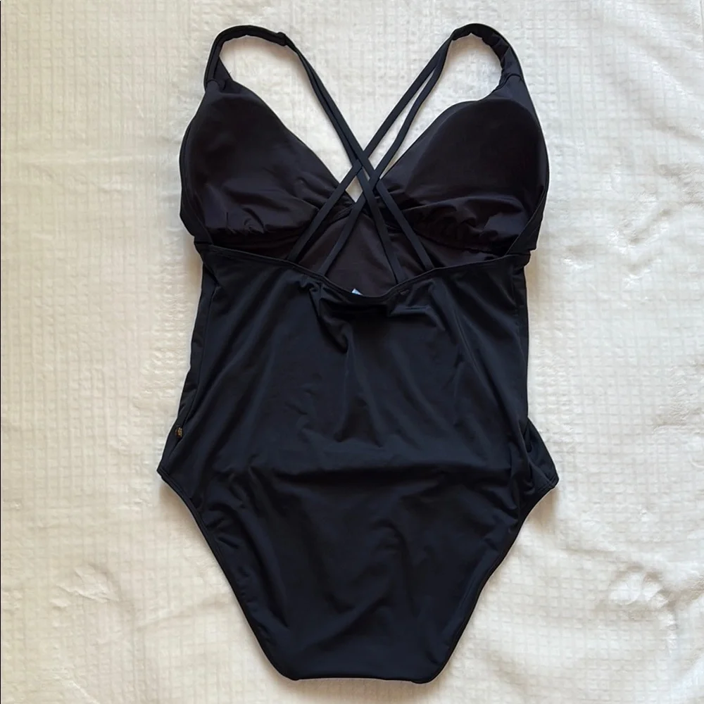 Aqua Tose Elegant Black Floral Embroidered One-Piece Swimsuit - Picture 4 of 6